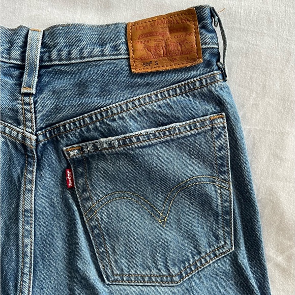Levi’s 501 Jeans - Picture 7 of 8